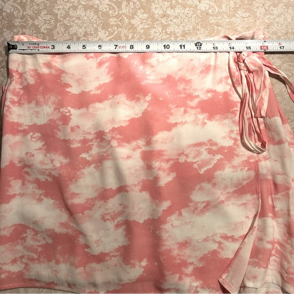 Dolls Kill ~Sugar Thrillz ~ Pink Clouds Faux Wrap Tie Y2K Mini Skirt ~size Large - Picture 7 of 11